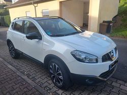 Weiß Gebraucht 2013 Nissan Qashqai 360º SUV | 10.600 € (Etwas zu teuer)