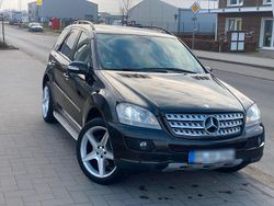 Braun Gebraucht 2007 Mercedes ML320 SUV | 6.999 € (Guter Preis)