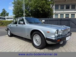 Silber Gebraucht 1991 Jaguar XJ12 Limousine | 14.900 €