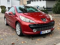 Rot Gebraucht 2008 Peugeot 207 CC Sport Cabrio | 4.950 € (Fairer Preis)