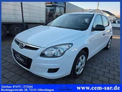 Weiß Gebraucht 2010 Hyundai i30 Limousine | 2.750 € (Guter Preis)