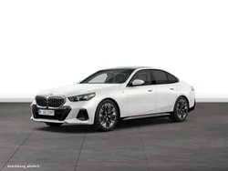 Weiß Gebraucht 2025 BMW 540 Limousine | 71.707 € (Fairer Preis)