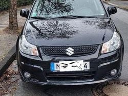 Schwarz Gebraucht 2011 Suzuki SX4 City Limousine | 5.000 € (Fairer Preis)