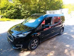 Schwarz Gebraucht 2018 Ford Tourneo Connect Van / Kleinbus | 21.000 € (Teuer)