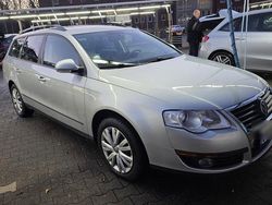 Silber Gebraucht 2010 VW Passat Kombi | 4.250 € (Etwas zu teuer)