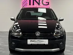 Schwarz Gebraucht 2016 VW Polo Cross Kleinwagen | 10.799 € (Etwas zu teuer)