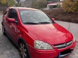 Rot Gebraucht 2005 Opel Corsa Kleinwagen | 899 €