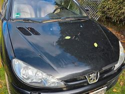 Schwarz Gebraucht 2006 Peugeot 206 CC Cabrio | 400 €