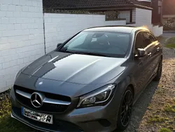 Grau Gebraucht 2017 Mercedes CLA180 Shooting Brake Urban Kombi | 15.390 € (Guter Preis)