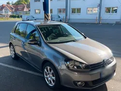 Grau Gebraucht 2010 VW Golf VI Limousine | 6.999 € (Teuer)