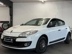 Weiß Gebraucht 2012 Renault Mégane III Limousine | 4.799 € (Fairer Preis)