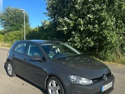 Grau Gebraucht 2014 VW Golf VII Trendline Limousine | 9.200 € (Fairer Preis)