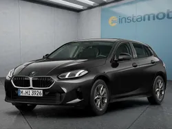 Schwarz Neu 2025 BMW 120 Kleinwagen | 32.199 €