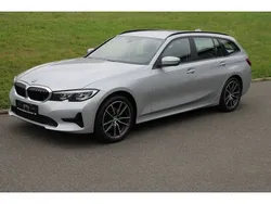Glaciersilber metallic Gebraucht 2020 BMW 320e Advantage Kombi | 24.998 € (Fairer Preis)