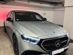 Silber Gebraucht 2024 Mercedes E200 Premium Limousine | 60.900 €