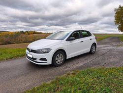Weiß Gebraucht 2018 VW Polo Trendline Kleinwagen | 13.200 € (Etwas zu teuer)