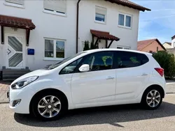 Weiß Gebraucht 2015 Hyundai ix20 YES! Gold Van / Kleinbus | 10.900 € (Fairer Preis)