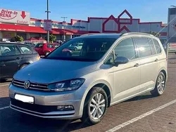 Grau Gebraucht 2017 VW Touran Comfortline Van / Kleinbus | 13.500 € (Fairer Preis)