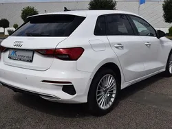 Ibisweiss Gebraucht 2023 Audi A3 Sportback Advanced Limousine | 24.490 € (Guter Preis)