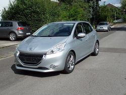 Silber Gebraucht 2014 Peugeot 208 Allure Kleinwagen | 6.999 € (Fairer Preis)