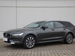 Grau Gebraucht 2023 Volvo V90 CC Plus Kombi | 55.000 € (Etwas zu teuer)