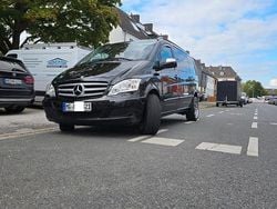 Schwarz Gebraucht 2010 Mercedes Viano Edition Van / Kleinbus | 15.900 € (Fairer Preis)