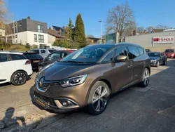 Braun Gebraucht 2017 Renault Scénic IV Intens Van / Kleinbus | 11.499 € (Fairer Preis)