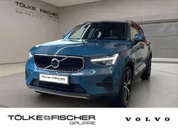 Fjord blue / (metallic) Gebraucht 2024 Volvo XC40 Core SUV | 33.989 € (Guter Preis)
