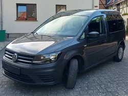 Grau Gebraucht 2015 VW Caddy Conceptline Van / Kleinbus | 11.800 € (Fairer Preis)