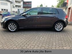 Grau Gebraucht 2016 VW Golf VII LOUNGE Limousine | 9.999 € (Guter Preis)