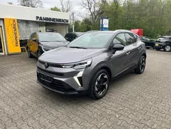 Grau Neu 2025 Renault Captur Techno SUV | 29.490 € (Etwas zu teuer)