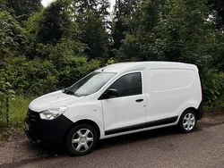 Weiß Gebraucht 2017 Dacia Dokker Van | 6.200 € (Etwas zu teuer)