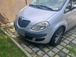 Gebraucht 2004 Lancia Musa Van / Kleinbus | 700 €