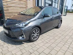 Marlingrau metallic Gebraucht 2019 Toyota Yaris Hybrid Club Kleinwagen | 13.910 € (Guter Preis)