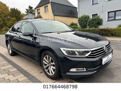 Schwarz Gebraucht 2016 VW Passat Comfortline Limousine | 13.299 € (Fairer Preis)