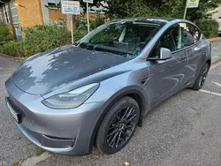 Grau Gebraucht 2023 Tesla Model Y Long Range SUV | 38.500 € (Fairer Preis)
