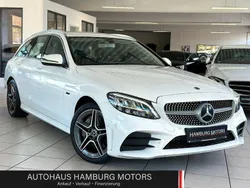 Weiß Gebraucht 2020 Mercedes C300e AMG line Kombi | 22.590 € (Fairer Preis)