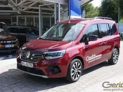 Karmesinrot metallic Gebraucht 2023 Renault Kangoo Techno Van / Kleinbus | 33.990 €