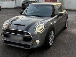 Grau Gebraucht 2019 Mini Cooper Pepper Kleinwagen | 18.700 €