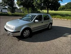 Silber Gebraucht 2004 VW Golf IV Kleinwagen | 900 € (Superpreis)