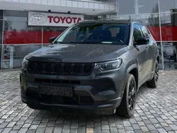 Grigio moda (graphite grey met Gebraucht 2023 Jeep Compass Longitude SUV | 18.890 € (Superpreis)