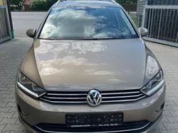 Beige Gebraucht 2016 VW Golf Sportsvan Allstar Van / Kleinbus | 12.550 € (Guter Preis)