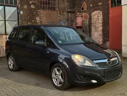 Blau Gebraucht 2008 Opel Zafira Innovation Van / Kleinbus | 2.700 € (Fairer Preis)