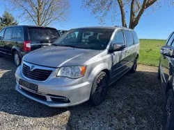 Silber Gebraucht 2015 Lancia Voyager S Van / Kleinbus | 8.800 € (Fairer Preis)