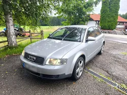 Silber Gebraucht 2002 Audi A4 Limousine | 2.750 € (Fairer Preis)
