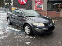 Grau Gebraucht 2006 Renault Mégane Cabriolet Cabrio | 1.000 € (Superpreis)