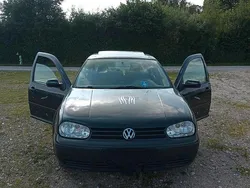 Schwarz Gebraucht 1999 VW Golf IV Kleinwagen | 370 €