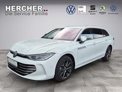 Weiß Gebraucht 2025 VW Passat Elegance Limousine | 40.990 € (Guter Preis)