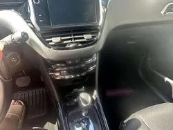 Weiß Gebraucht 2019 Peugeot 2008 SUV | 14.000 € (Guter Preis)