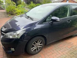 Blau Gebraucht 2015 Toyota Verso Comfort Van / Kleinbus | 14.000 €